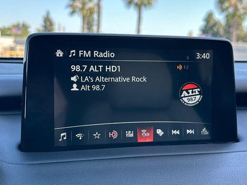 Used 2019 MAZDA CX-9 Touring image 18