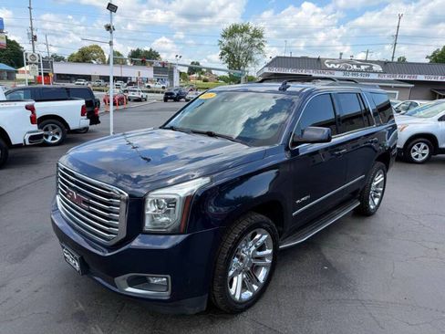 Used 2018 GMC Yukon SLT w/ Premium Edition AWD/4WD image 2