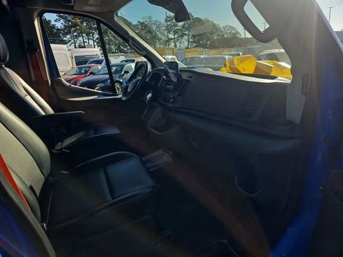 Used 2020 Ford Transit 250 Medium Roof image 17