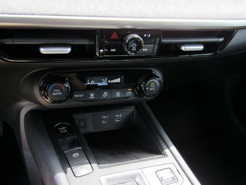 New 2026 Nissan Kicks SV w/ Charging Package FWD image 19