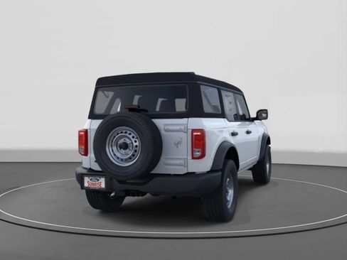 New 2025 Ford Bronco Base image 8