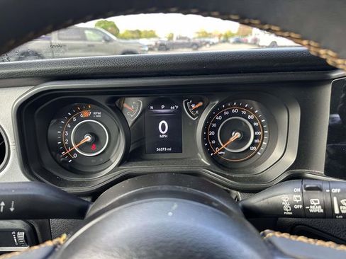 Used 2024 Jeep Wrangler Unlimited Sport AWD/4WD image 13