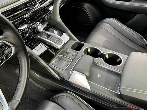 Used 2023 Acura MDX SH-AWD w/ Advance Package image 18