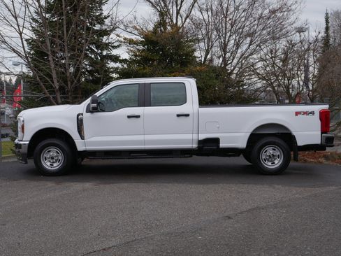 Certified 2024 Ford F250 XL w/ XL Chrome Package image 16