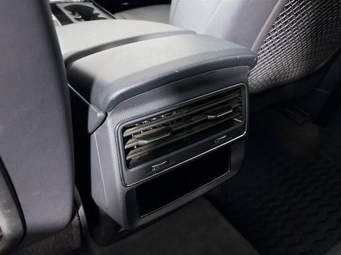 Used 2022 Audi Q7 2.0T Premium Plus w/ Premium Plus Package AWD/4WD image 27