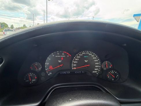 Used 2000 Chevrolet Corvette Convertible w/ Memory Pkg RWD image 15