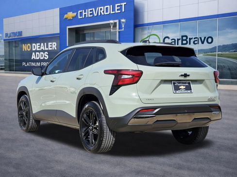 Certified 2025 Chevrolet Trax ACTIV w/ Driver Confidence Package image 4