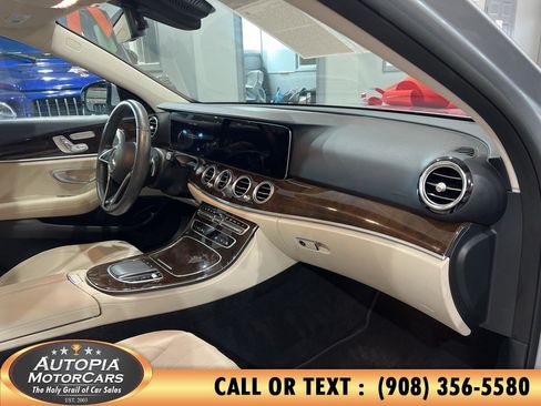 Used 2021 Mercedes-Benz E 350 4MATIC Sedan image 18