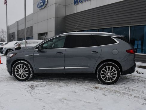 Used 2021 Buick Enclave Premium image 3