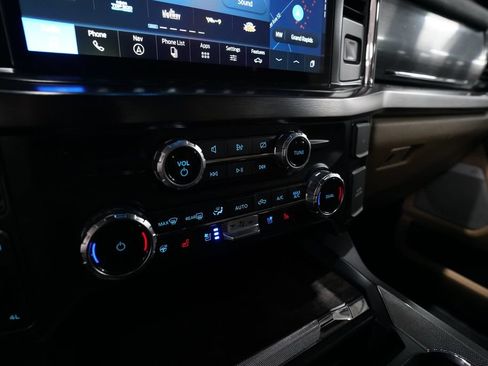 Used 2023 Ford F350 Lariat AWD/4WD image 19