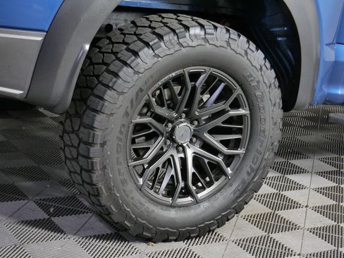 Used 2019 Ford F150 Raptor w/ Equipment Group 802A Luxury AWD/4WD image 10