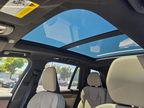 Used 2026 Volvo XC90 T8 Plus w/ Protection Package Premier AWD/4WD image 13