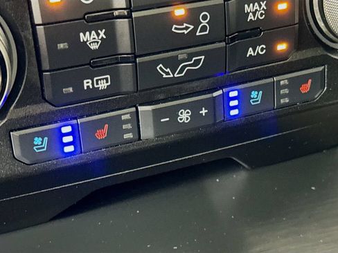 Used 2020 Ford F150 Raptor w/ Equipment Group 802A Luxury AWD/4WD image 20