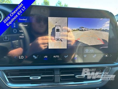 New 2026 Chevrolet Equinox EV LT image 16