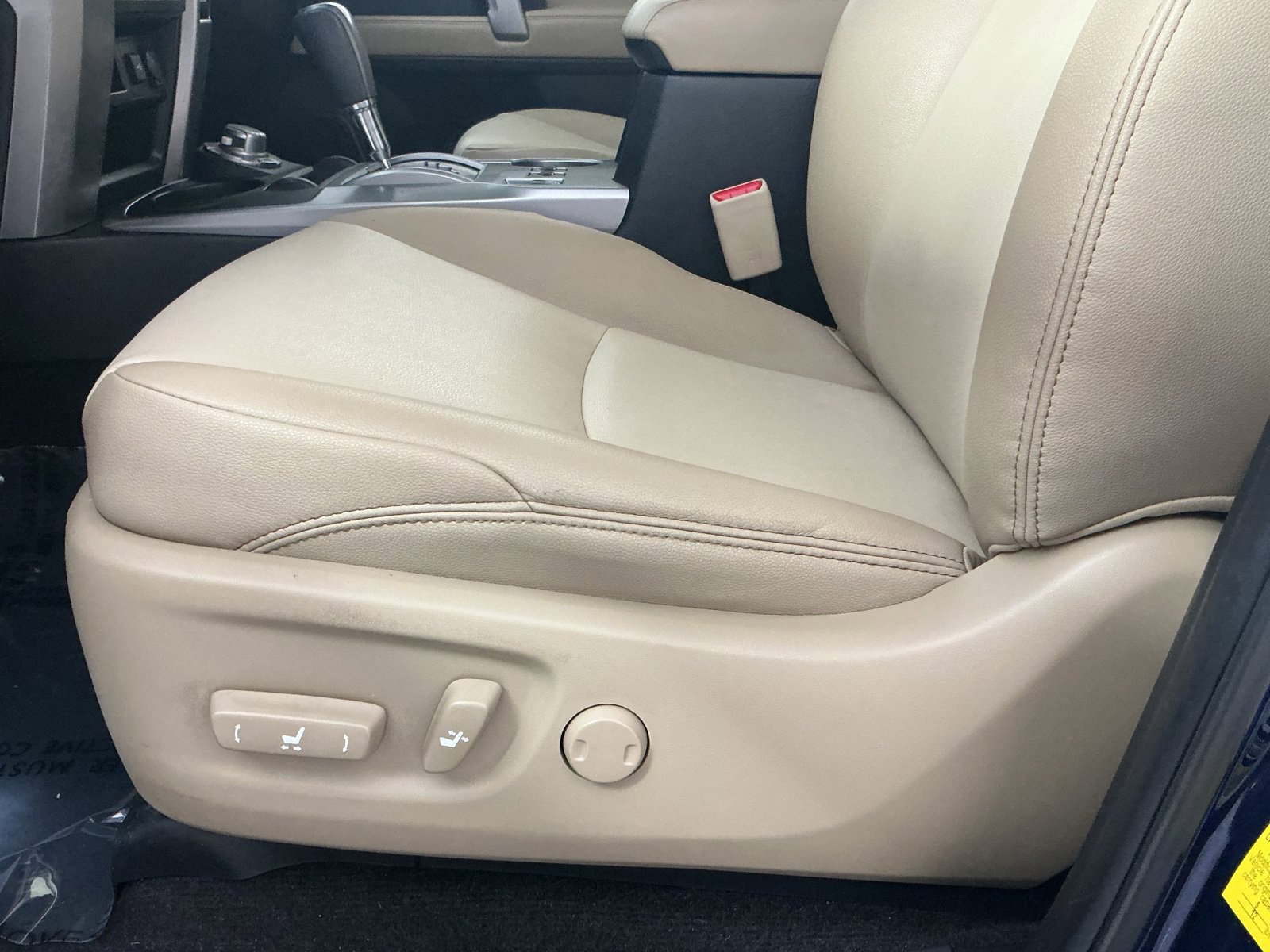 Used 2020 Toyota 4Runner SR5 Premium w/ Moonroof Package AWD/4WD image 14