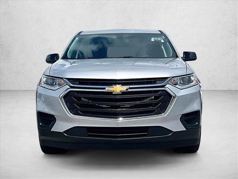 Used 2021 Chevrolet Traverse LS FWD image 3