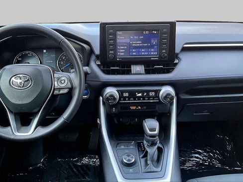 Used 2022 Toyota RAV4 SE AWD/4WD image 7