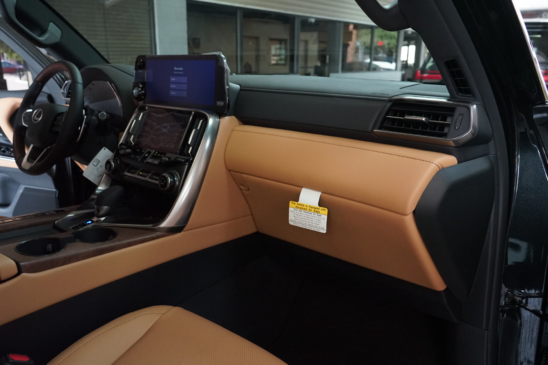 Used 2026 Lexus LX 700h Luxury AWD/4WD image 11