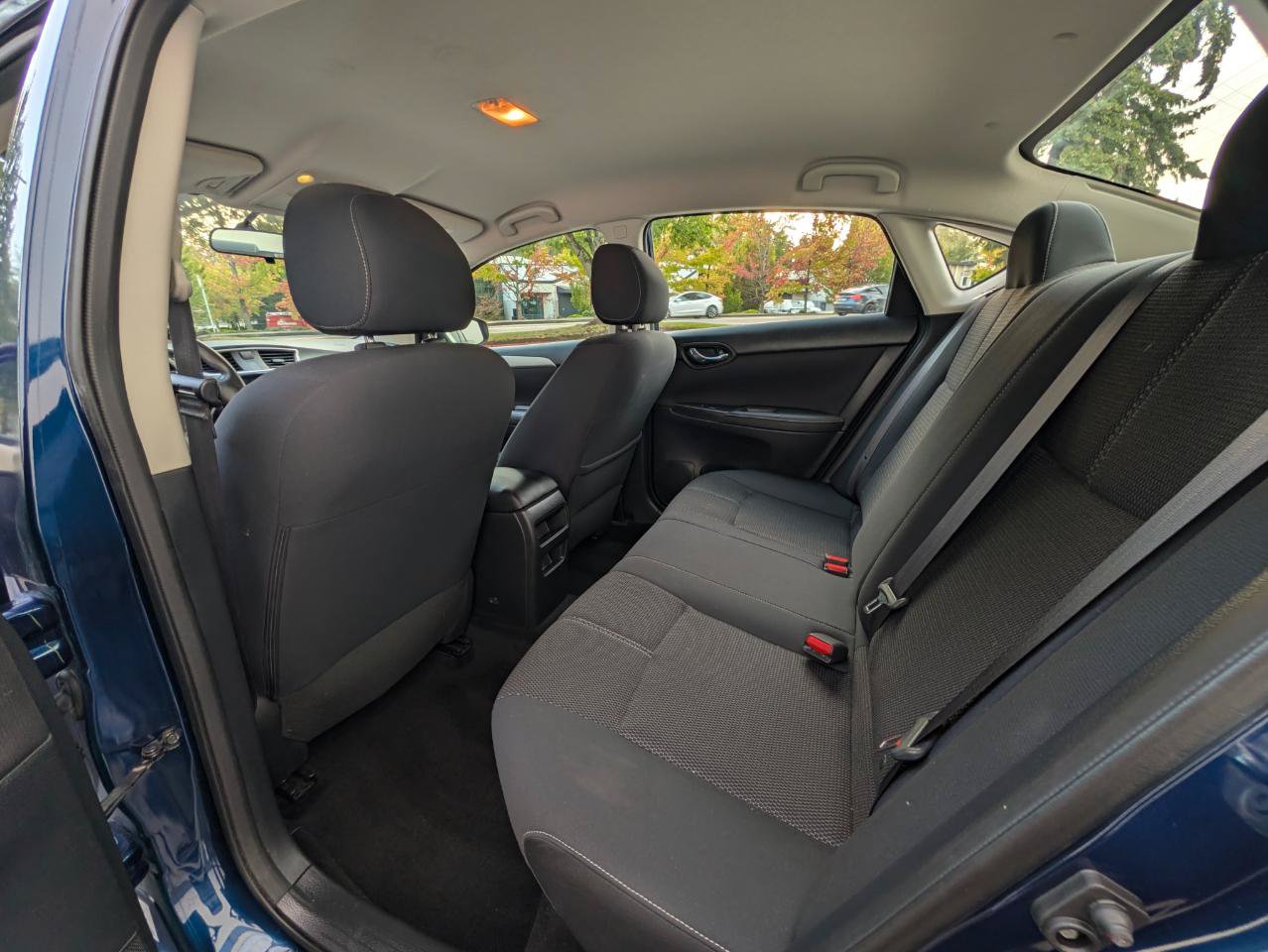 Used 2017 Nissan Sentra S FWD image 8