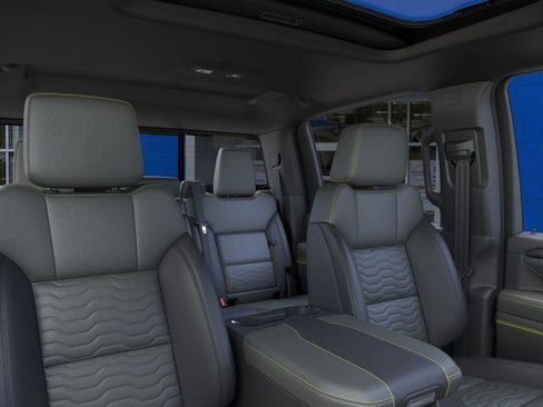 New 2026 Chevrolet Silverado 2500 ZR2 image 24