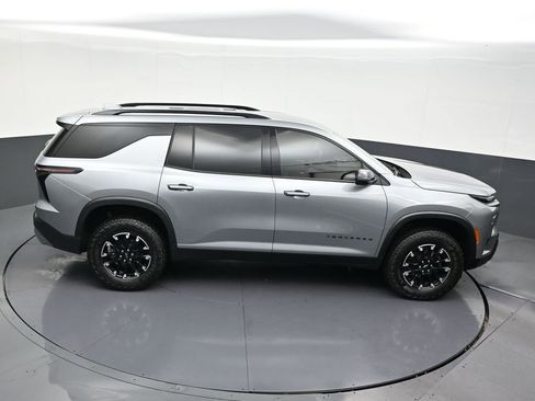 Used 2025 Chevrolet Traverse Z71 AWD/4WD image 21