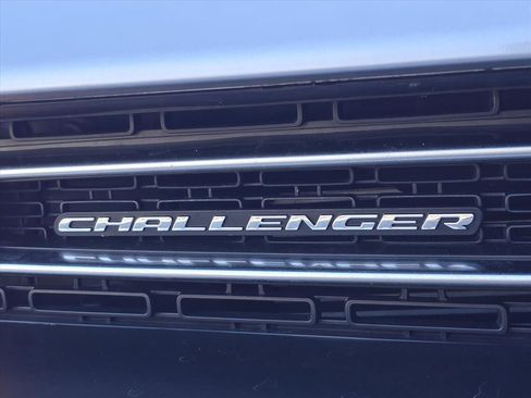 Used 2023 Dodge Challenger SXT image 21