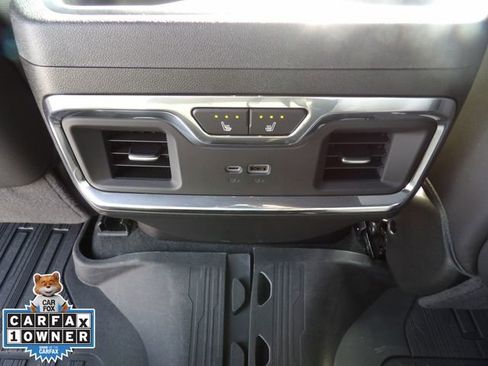 Used 2025 GMC Sierra 2500 Denali Ultimate image 28