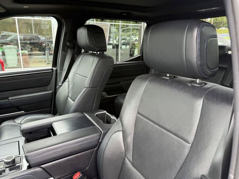 Used 2025 Toyota Tundra Platinum AWD/4WD image 13