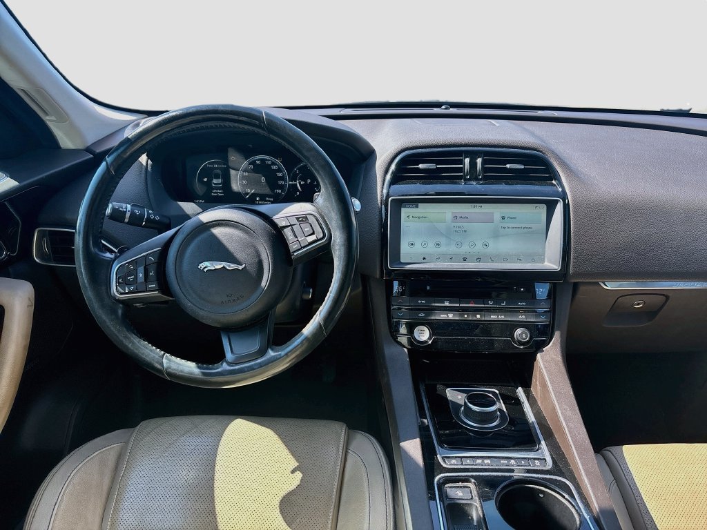 Used 2017 Jaguar F-PACE Prestige AWD/4WD image 20