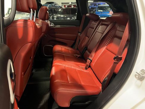 Used 2018 Jeep Grand Cherokee Trackhawk AWD/4WD image 29
