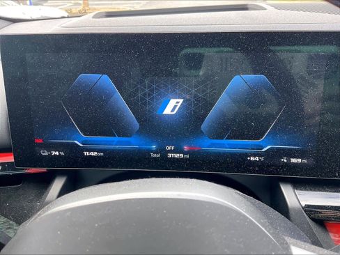 Used 2024 BMW i5 M60 w/ Premium Package image 19