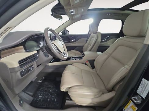 Used 2020 Lincoln Corsair Reserve w/ Equipment Group 202A image 9