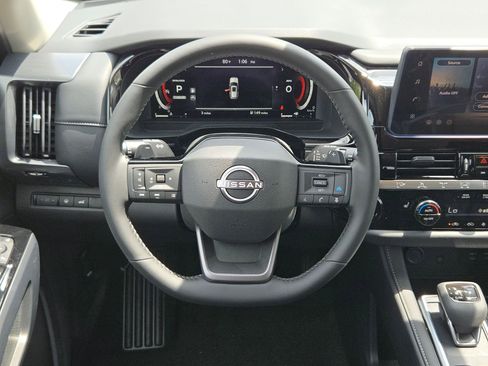 New 2026 Nissan Pathfinder SL FWD image 16