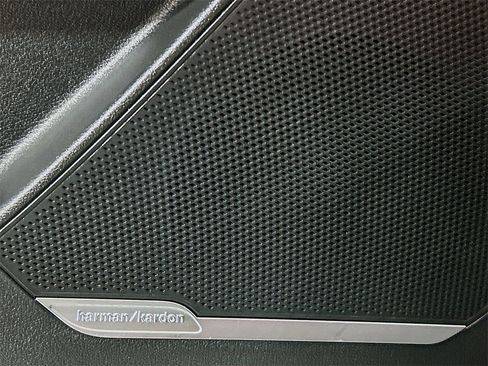 Used 2023 Kia Sportage SX image 17