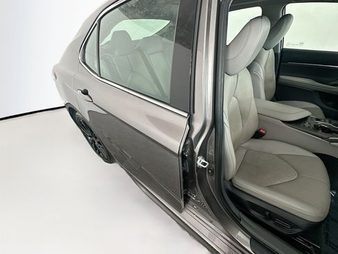 Used 2024 Toyota Camry XSE w/ Navigation Package FWD image 28