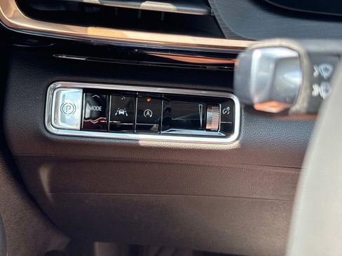 New 2025 Buick Envision Avenir image 25