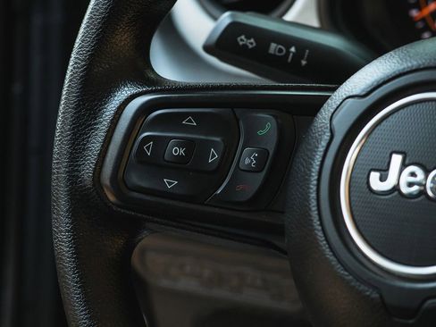 Used 2024 Jeep Gladiator Sport image 33