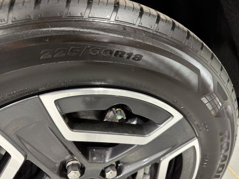 New 2026 Jeep Cherokee Laredo AWD/4WD image 15