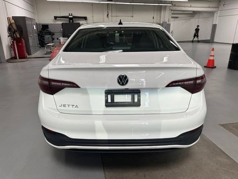 Certified 2024 Volkswagen Jetta S FWD image 12