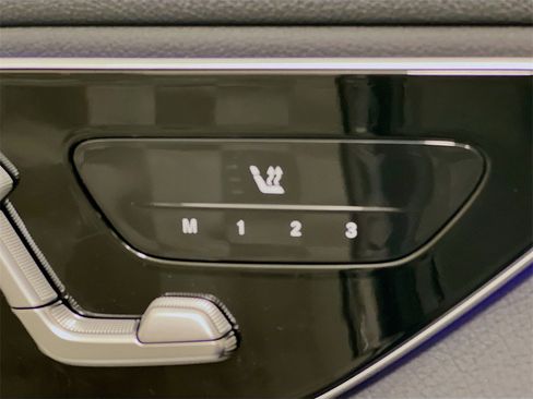 New 2025 Mercedes-Benz GLC 300 4MATIC image 21