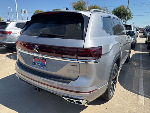 New 2026 Volkswagen Atlas SEL Premium R-Line image 4