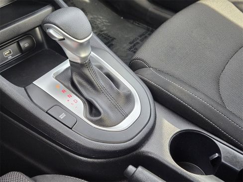 Certified 2024 Kia Forte LXS image 9