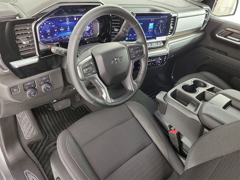 Used 2023 Chevrolet Silverado 1500 LT image 15