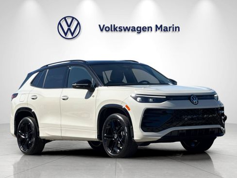 New 2026 Volkswagen Tiguan SE R-Line AWD/4WD image 7