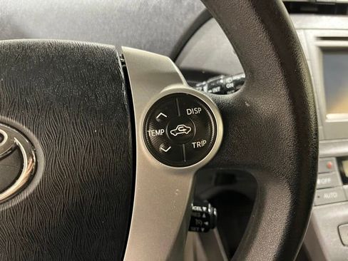 Used 2014 Toyota Prius Two image 21