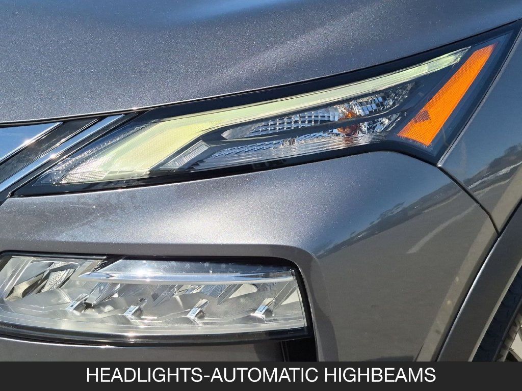 Used 2023 Nissan Rogue SV FWD image 10