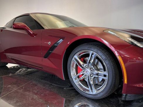Used 2017 Chevrolet Corvette Stingray Coupe w/ 2LT Preferred Equipment Group RWD image 20
