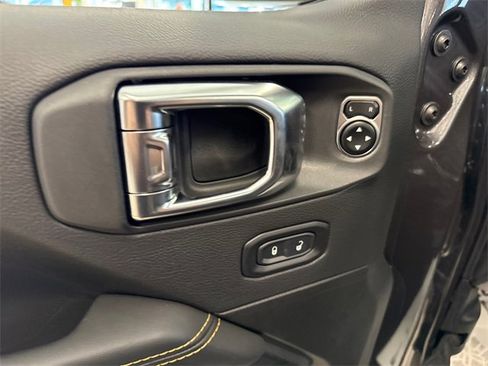 New 2025 Jeep Wrangler Unlimited Rubicon 392 image 12