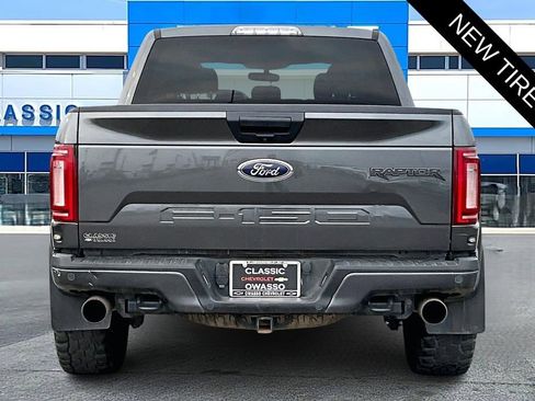 Used 2020 Ford F150 Raptor image 6