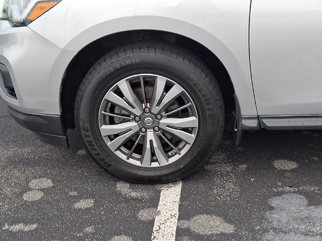 Used 2018 Nissan Pathfinder SV FWD image 8